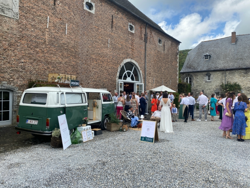 LABO VAN